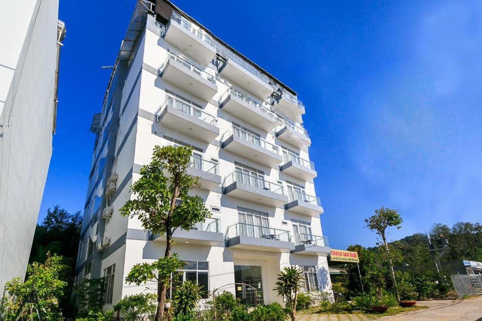 Ruby Hotel Phu Quoc Exterior photo