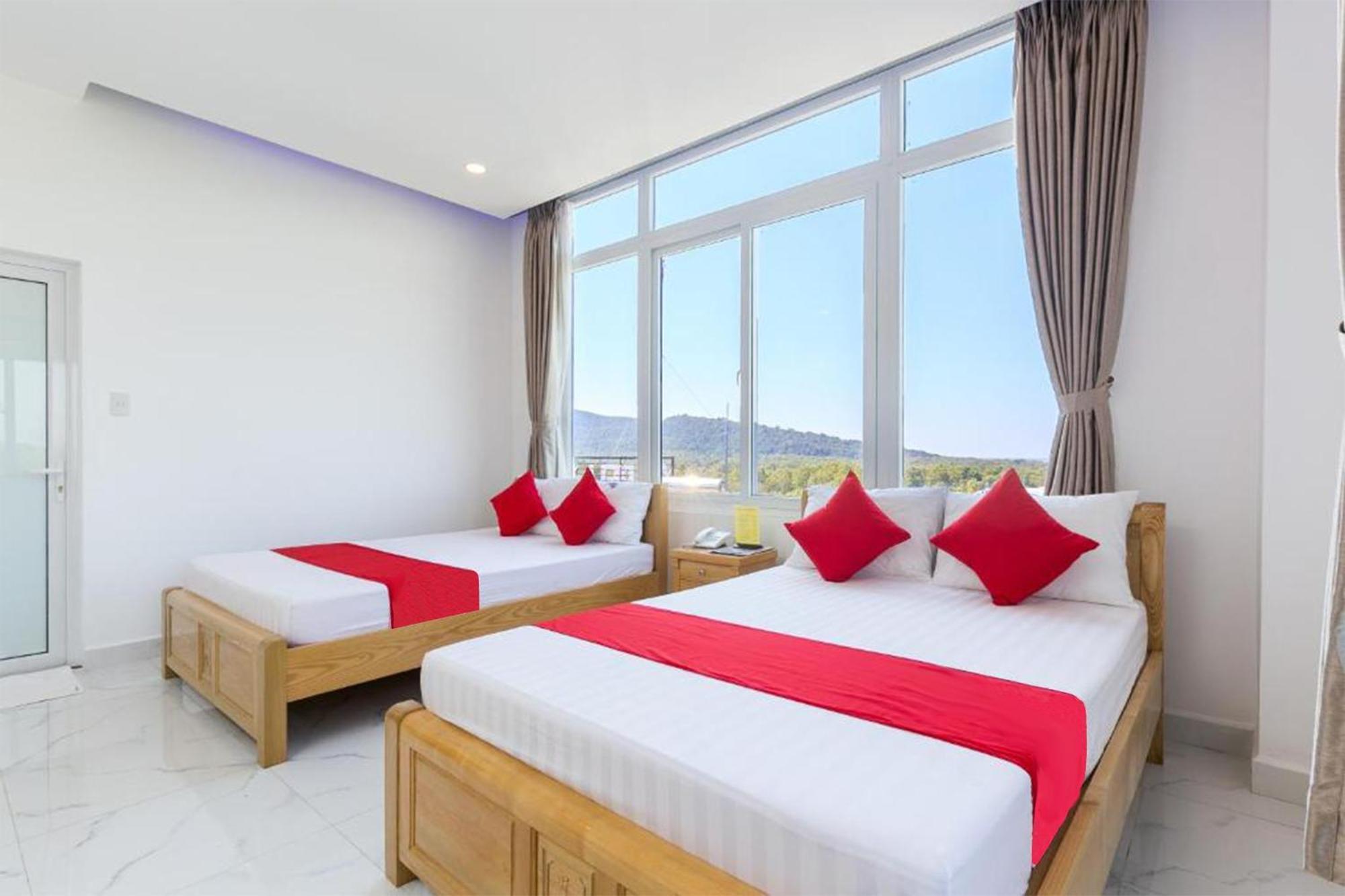 Ruby Hotel Phu Quoc Exterior photo