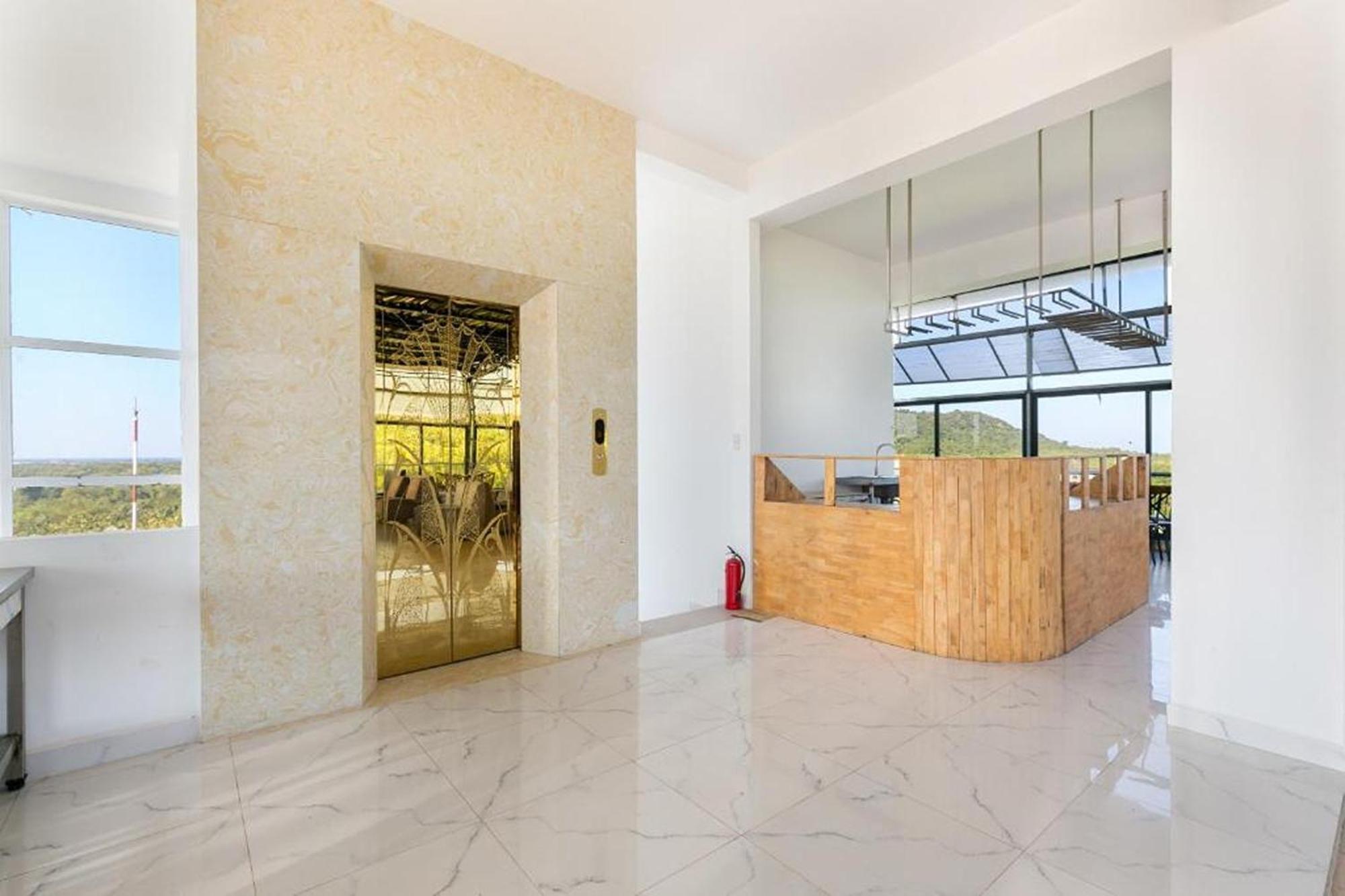 Ruby Hotel Phu Quoc Exterior photo